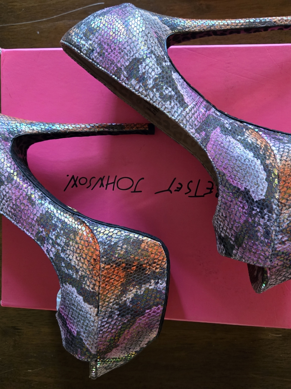 Betsey Johnson Bridgitt Metallic Multi-Color Snakeskin Platform Pumps - Picture 2 of 6